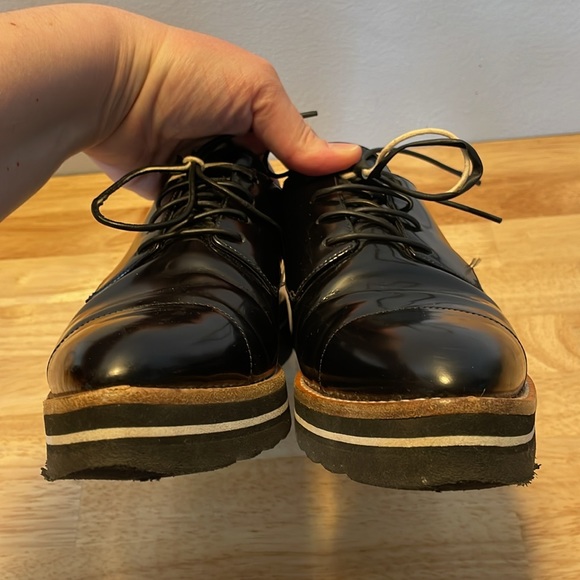 Vince Alanis Pointy Toe Oxford Patent Leather Shoes - Picture 11 of 16